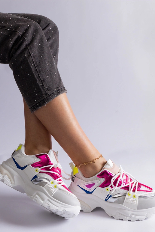 Baskets de sport Sulamita blanches et... Baskets de sport Sulamita blanches et...