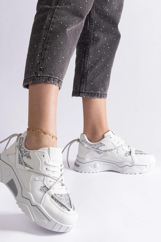 Baskets blanches pour femmes avec... Baskets blanches pour femmes avec...