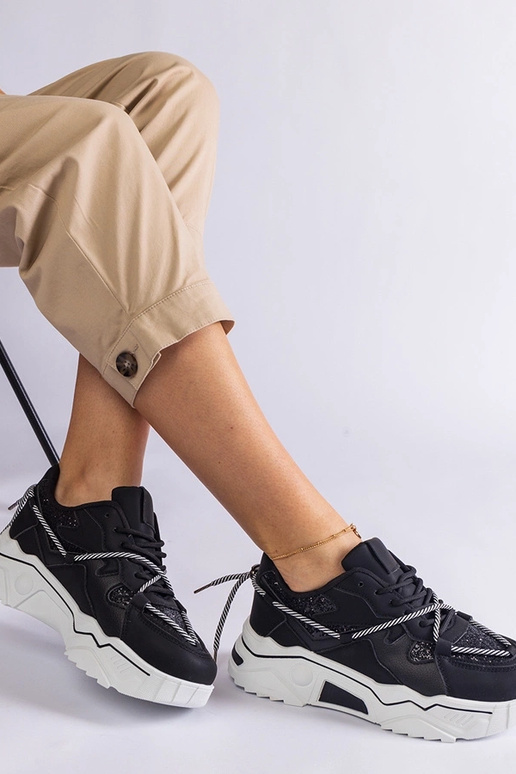 Sorte damesneakers med glimmer-agar