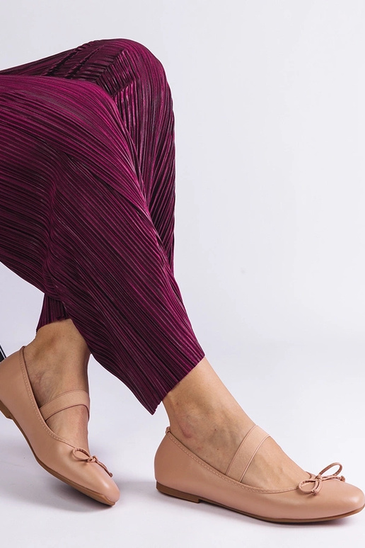 Ballerines beiges avec élastique et...