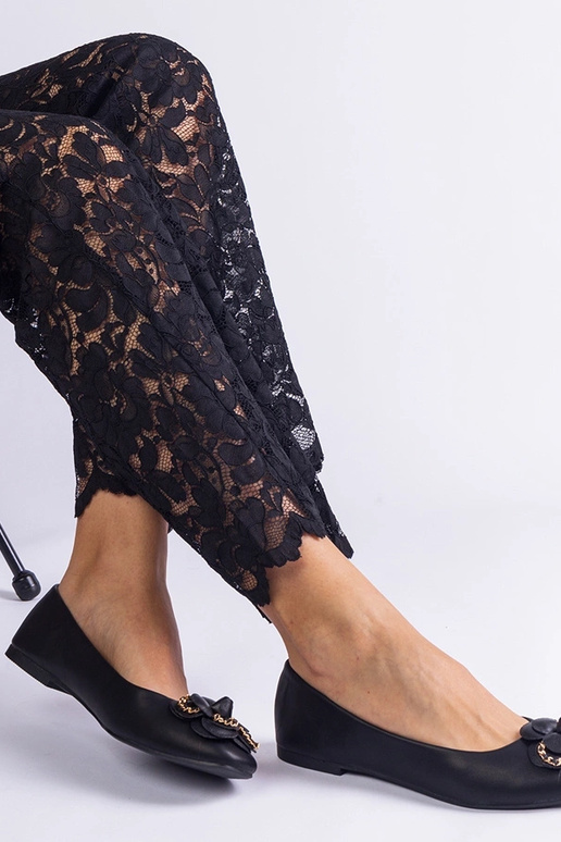 Schwarze Ballerinas mit Blumenmotiv...