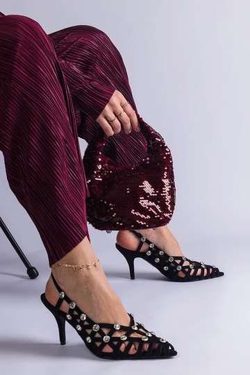 Sandales tressées noires...