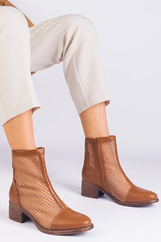 Brun mesh ankelstøvler med blokhæl... Brun mesh ankelstøvler med blokhæl...