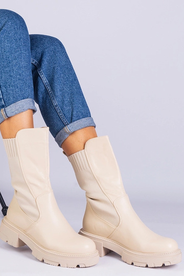 Bottines beiges avec...