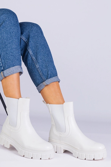 Bottines blanches avec...