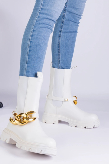 Bottines blanches ornées d'une chaîne Florisenda massive 2