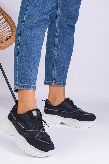 Sorte damesneakers dekoreret med zirkonsnor Masala 2