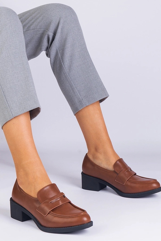 Braune Damenschuhe aus Ökoleder mit... Braune Damenschuhe aus Ökoleder mit...