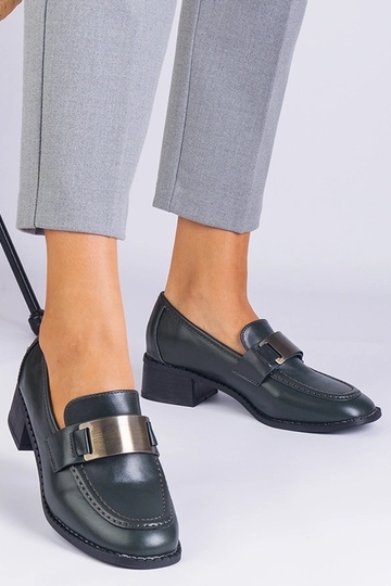 Chaussures à talons hauts... 2