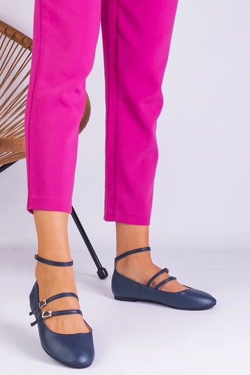 Marineblaue Ballerinas aus... 2