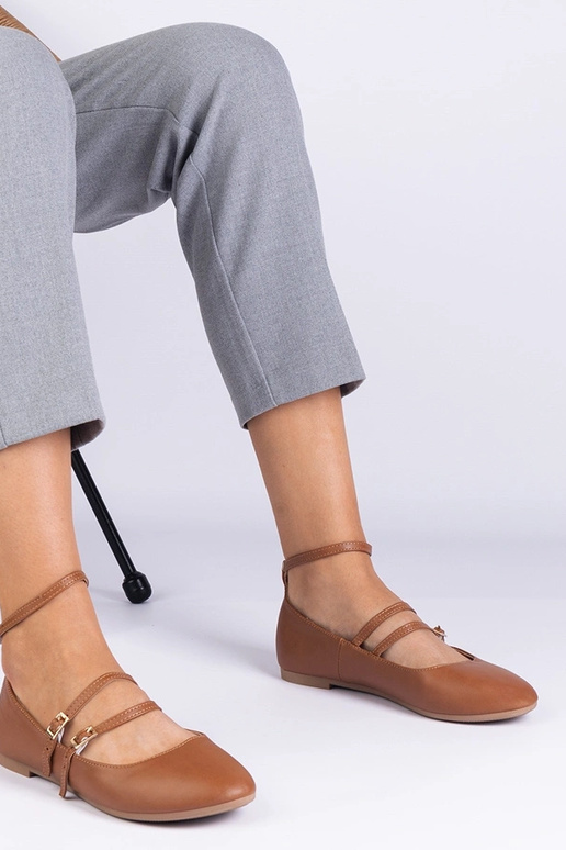 Ballerines en simili cuir marron avec...