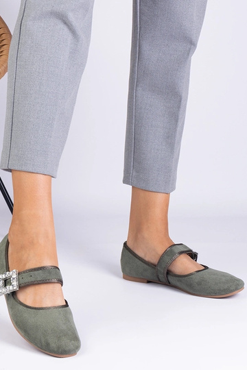 Grüne Ballerinas mit einer... 2