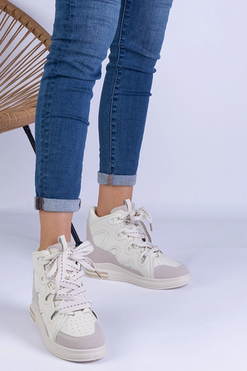 Hvide damesneakers med tykke snørebånd Gralina 2