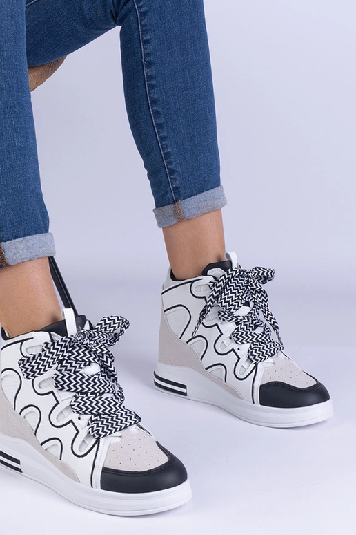 Weiße Damen-Sneaker mit dicken...