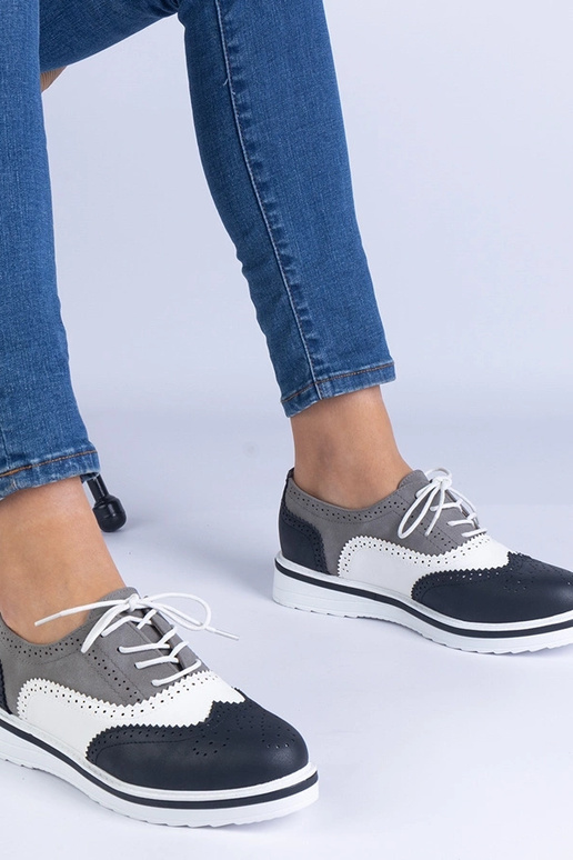 Zwarte klassieke Oxford schoenen Toddi Zwarte klassieke Oxford schoenen Toddi