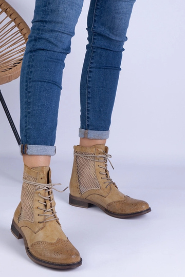 Gule gennembrudte flade... 2