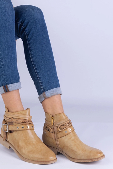 Braune flache Stiefeletten...