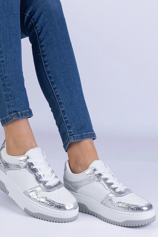 Silberne Sneaker mit dicker Sohle Undina Silberne Sneaker mit dicker Sohle Undina