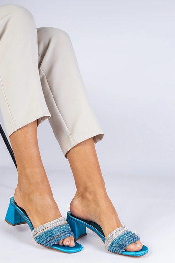 Blå elegante sandaler med...