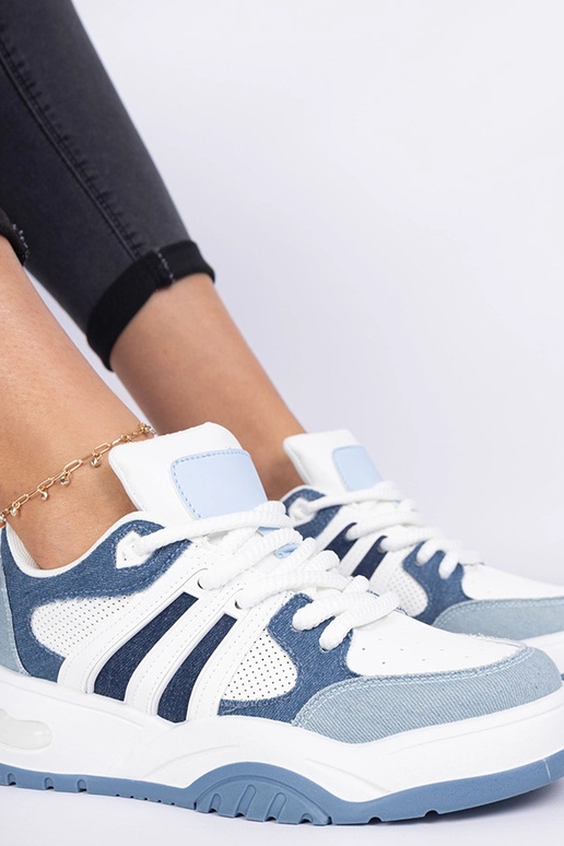 Sneakers bleues pour femmes avec un... Sneakers bleues pour femmes avec un...