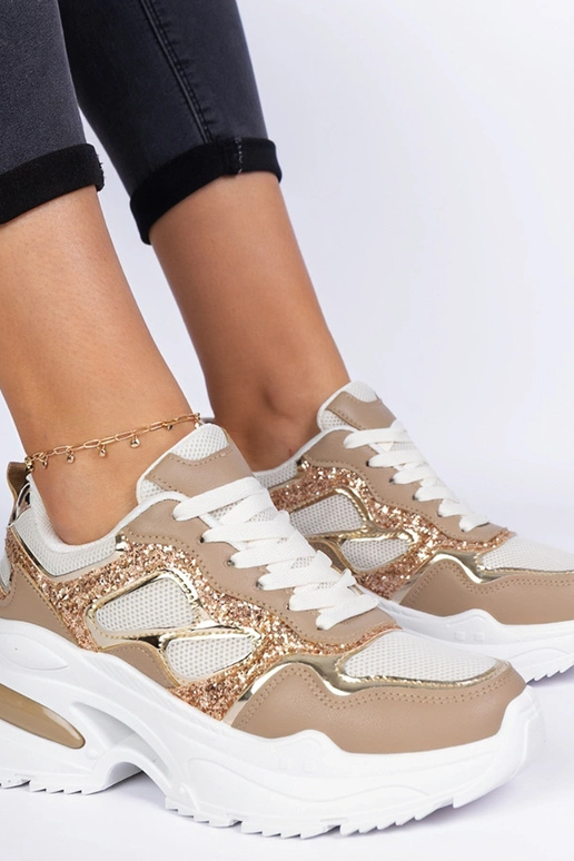 Bruine dames sneakers versierd met... Bruine dames sneakers versierd met...