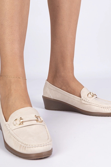 Mocassins crème pour femmes à semelle compensée Sambada
