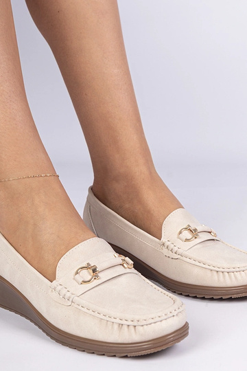 Crème dames mocassins op een sleehak Sambada 2