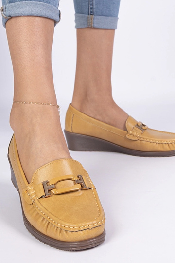 Mocassins jaunes pour...