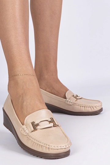 Beige dames mocassins op...