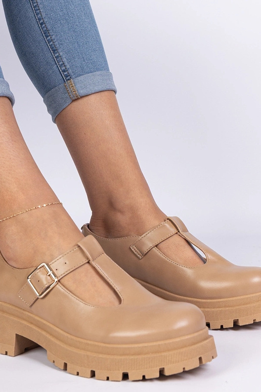 Chaussures à talons avec plateforme...