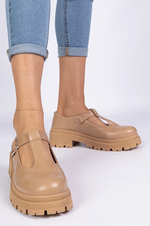 Chaussures à talons avec plateforme...