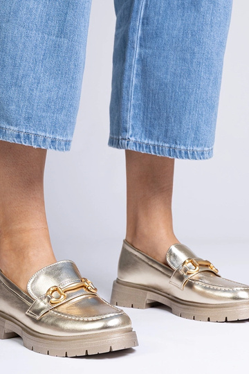 Gouden elegante instappers...