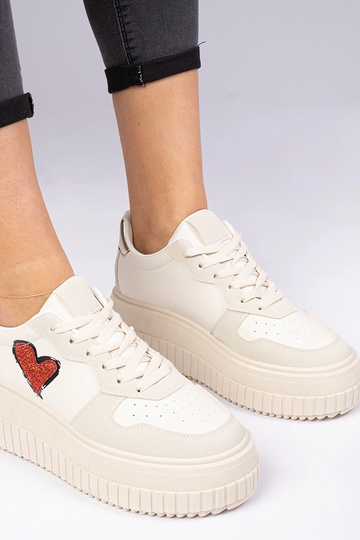 Baskets beiges pour femmes...