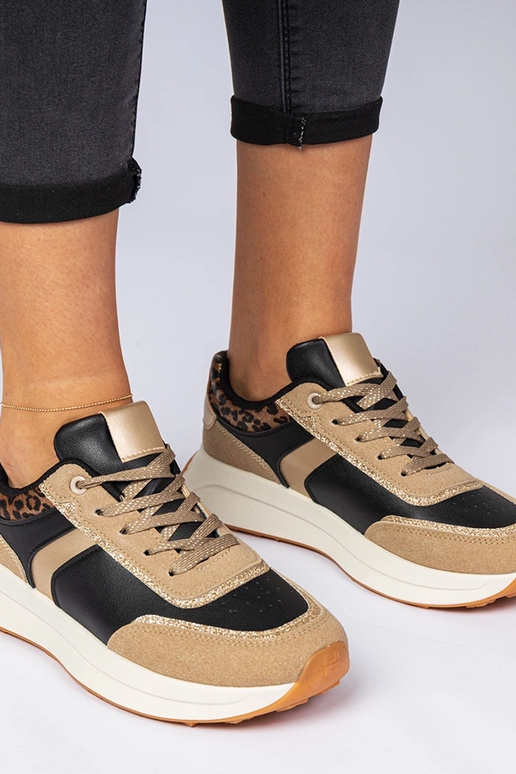 Baskets noires pour femmes avec... Baskets noires pour femmes avec...