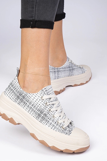 Wit-zwarte sneakers met een dikke zool Salsana 2