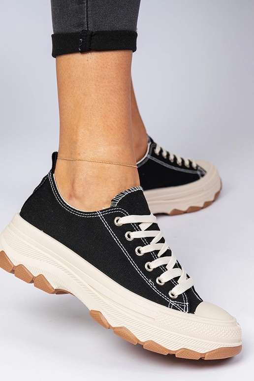 Baskets noires à semelle épaisse Salsana Baskets noires à semelle épaisse Salsana