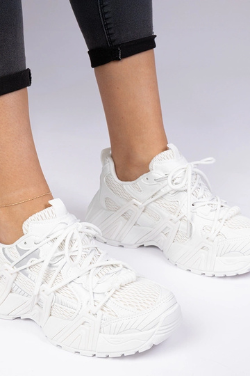 Baskets stylées blanches à semelle massive Lukaro