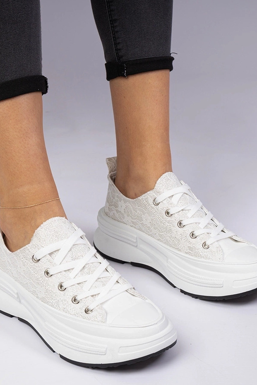 Weiße Damen-Sneakers mit Spitze Katerin Weiße Damen-Sneakers mit Spitze Katerin