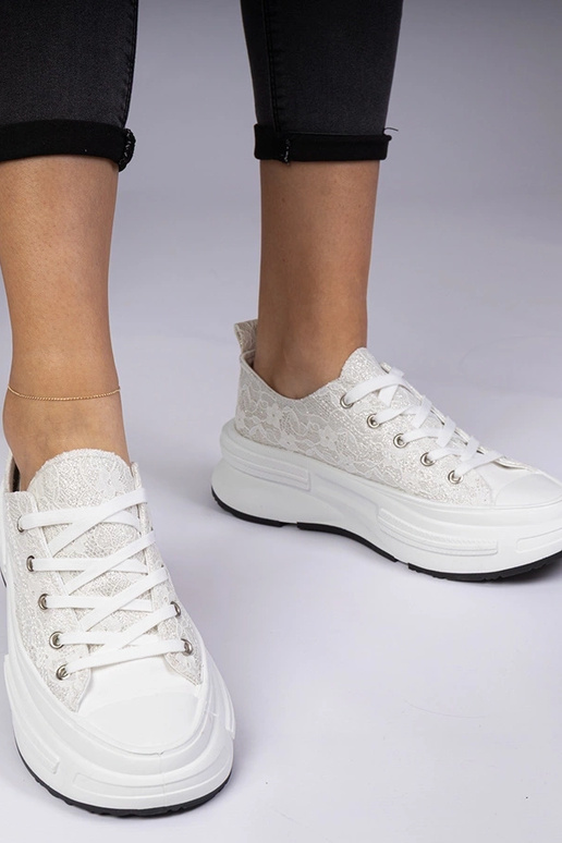 Witte dames sneakers met kant Katerin Witte dames sneakers met kant Katerin