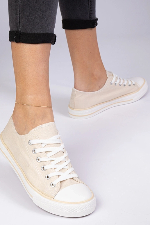 Bronskleurige klassieke dames...