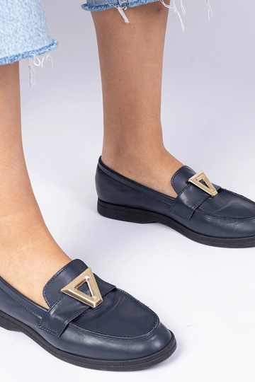 Marineblauwe dames mocassins met elegante versiering Viletta