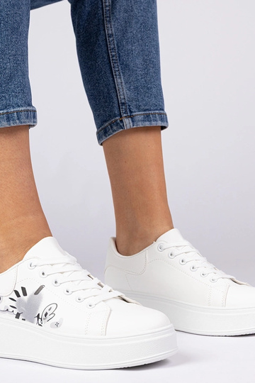 Witte sportieve sneakers...