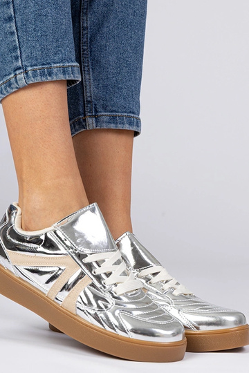 Zilveren dames sneakers...