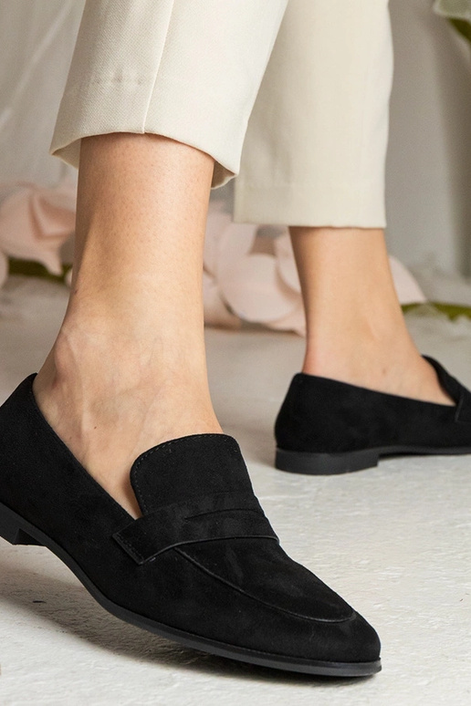 Mocassins noirs pour femmes... Mocassins noirs pour femmes...