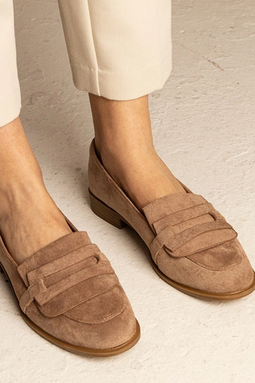 Bruine dames klassieke... 2