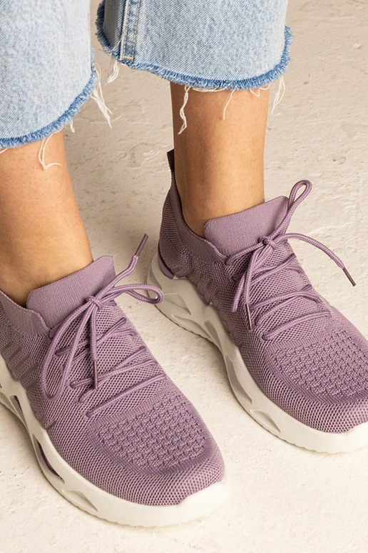 Violette Sneakers mit Sockenstiefel... Violette Sneakers mit Sockenstiefel...