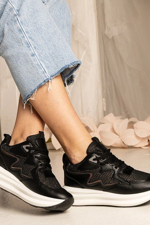 Zwarte sneakers met holografisch... Zwarte sneakers met holografisch...