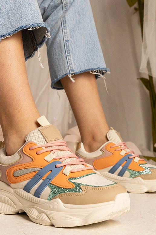 Baskets oranges sportives pour femmes... Baskets oranges sportives pour femmes...