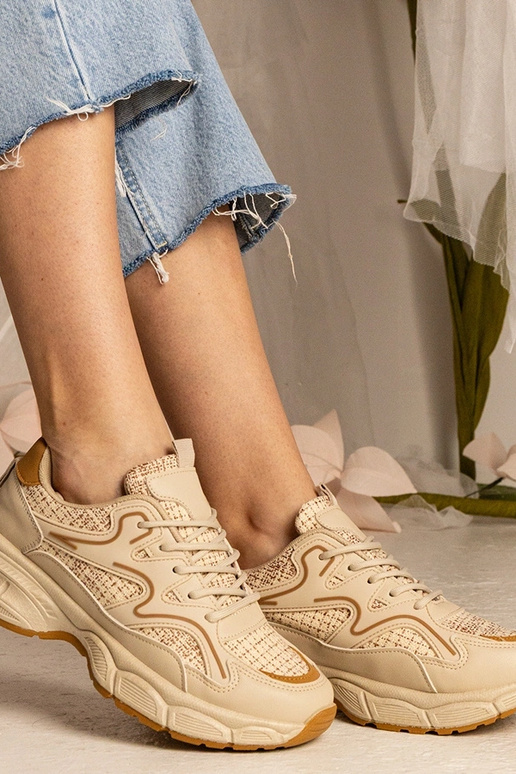 Baskets beiges sportives pour femmes... Baskets beiges sportives pour femmes...