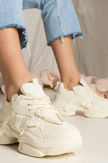 Baskets beiges pour femmes... 2